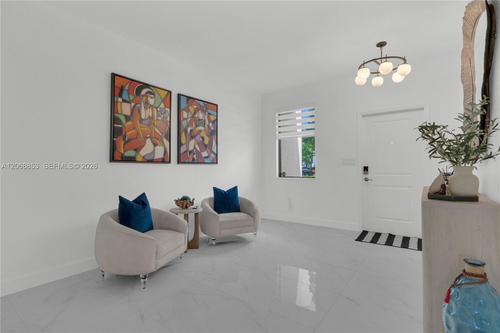 550 NE 207th St, Miami FL 33179