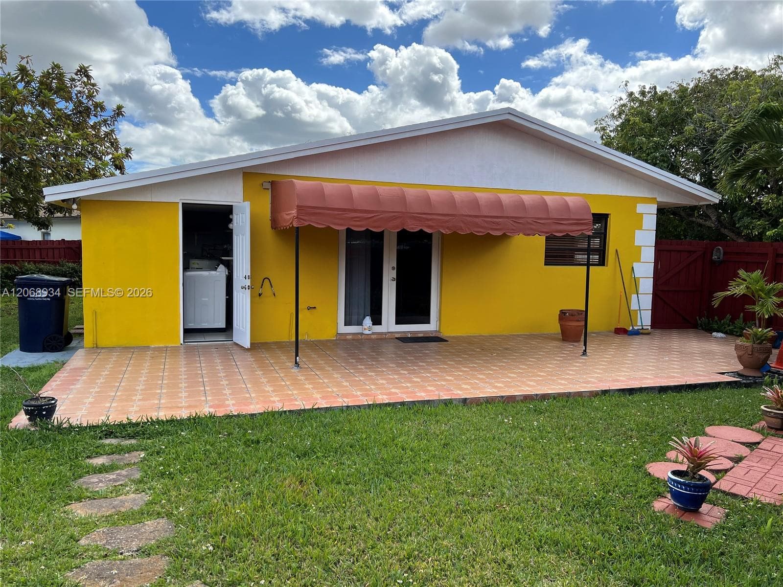12135 SW 182nd Ter, Miami FL 33177