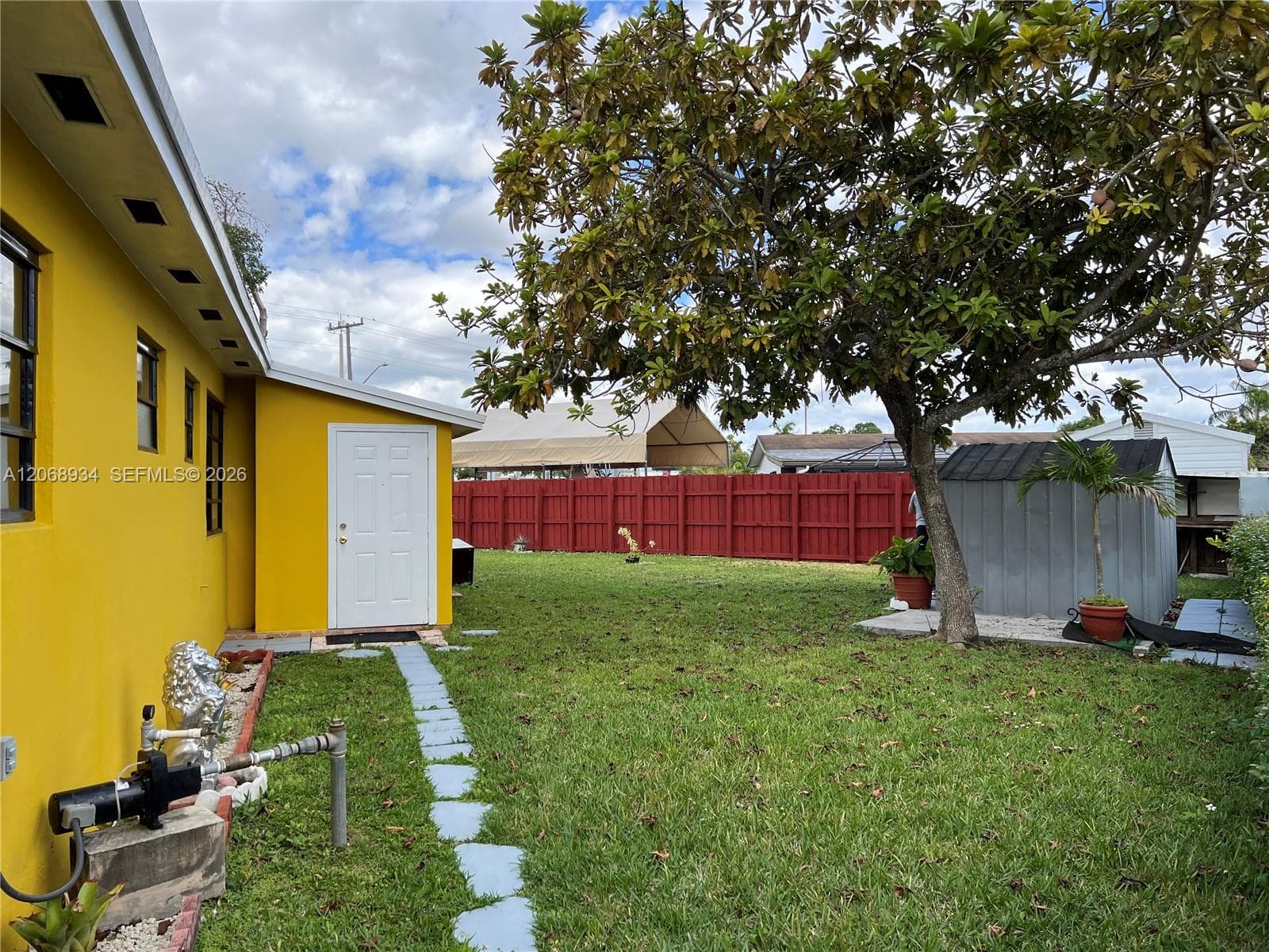 12135 SW 182nd Ter, Miami FL 33177