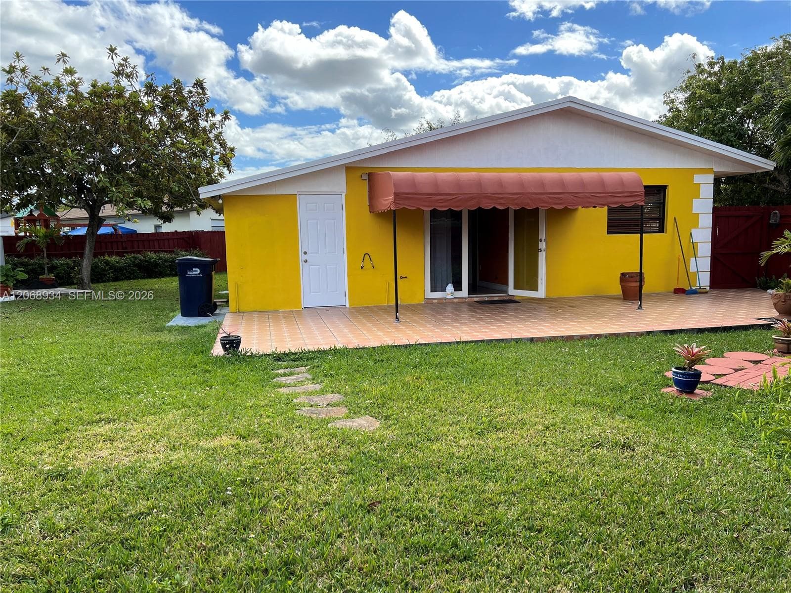 12135 SW 182nd Ter, Miami FL 33177