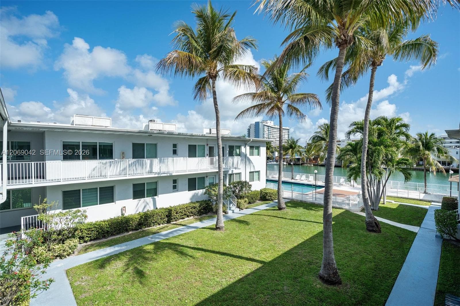 7207 Bay Dr # 11, Miami Beach FL 33141