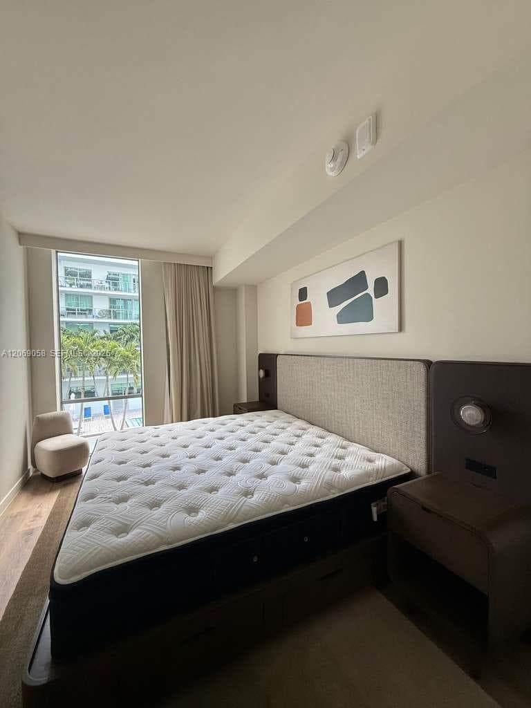 1611 SW 2nd ave # 610, Miami FL 33129