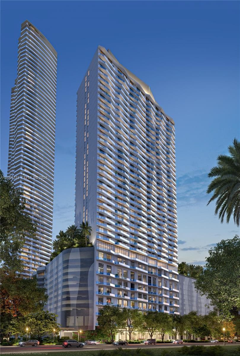 77 SE 5th ST # 412, Miami FL 33131