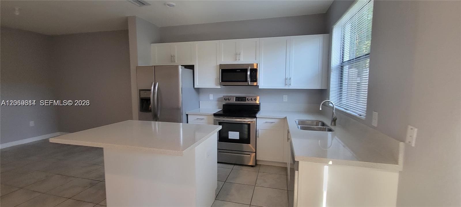 388 NE 208th Ter, Miami FL 33179