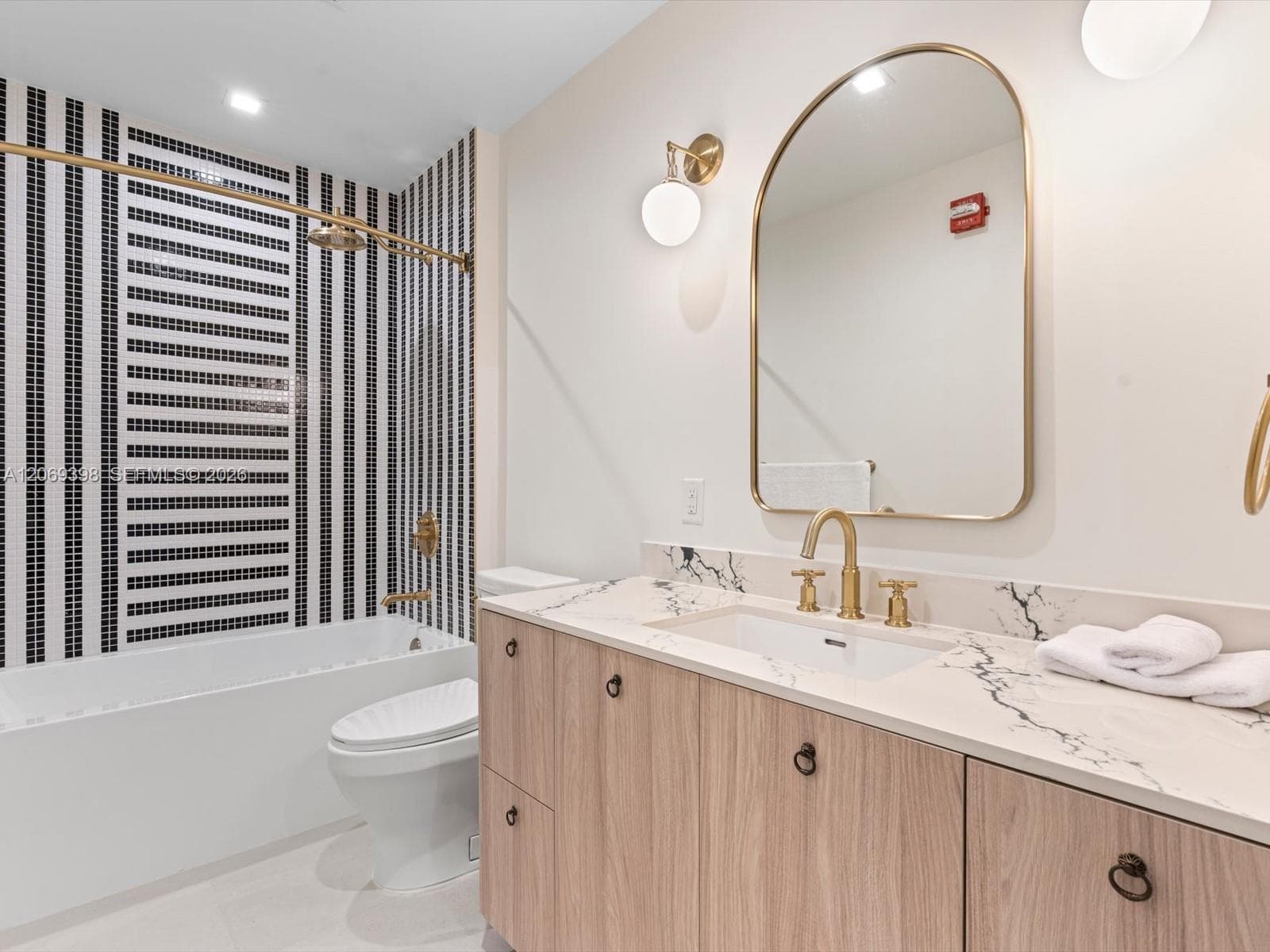 2700 NW 2 nd ave # 442, Miami FL 33127