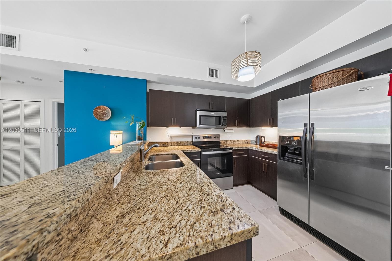 2020 Prairie Ave # 302, Miami Beach FL 33139