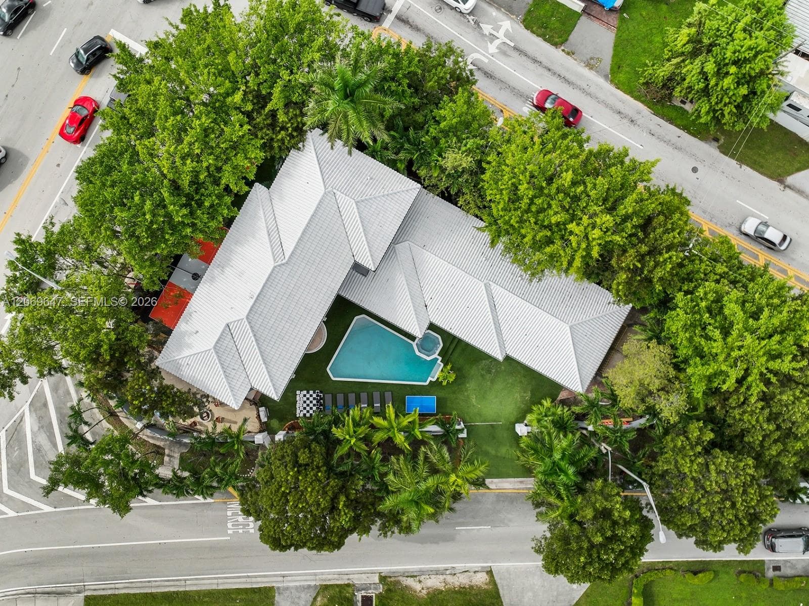 12141 Walsh Blvd, Miami FL 33184