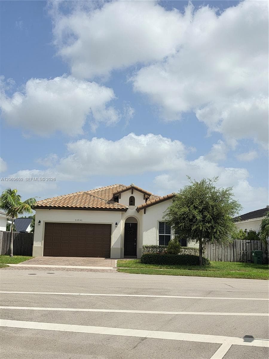 14941 SW 174th St, Miami FL 33187