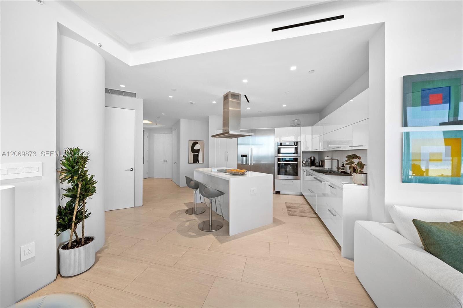 100 S Pointe Dr # 1409, Miami Beach FL 33139