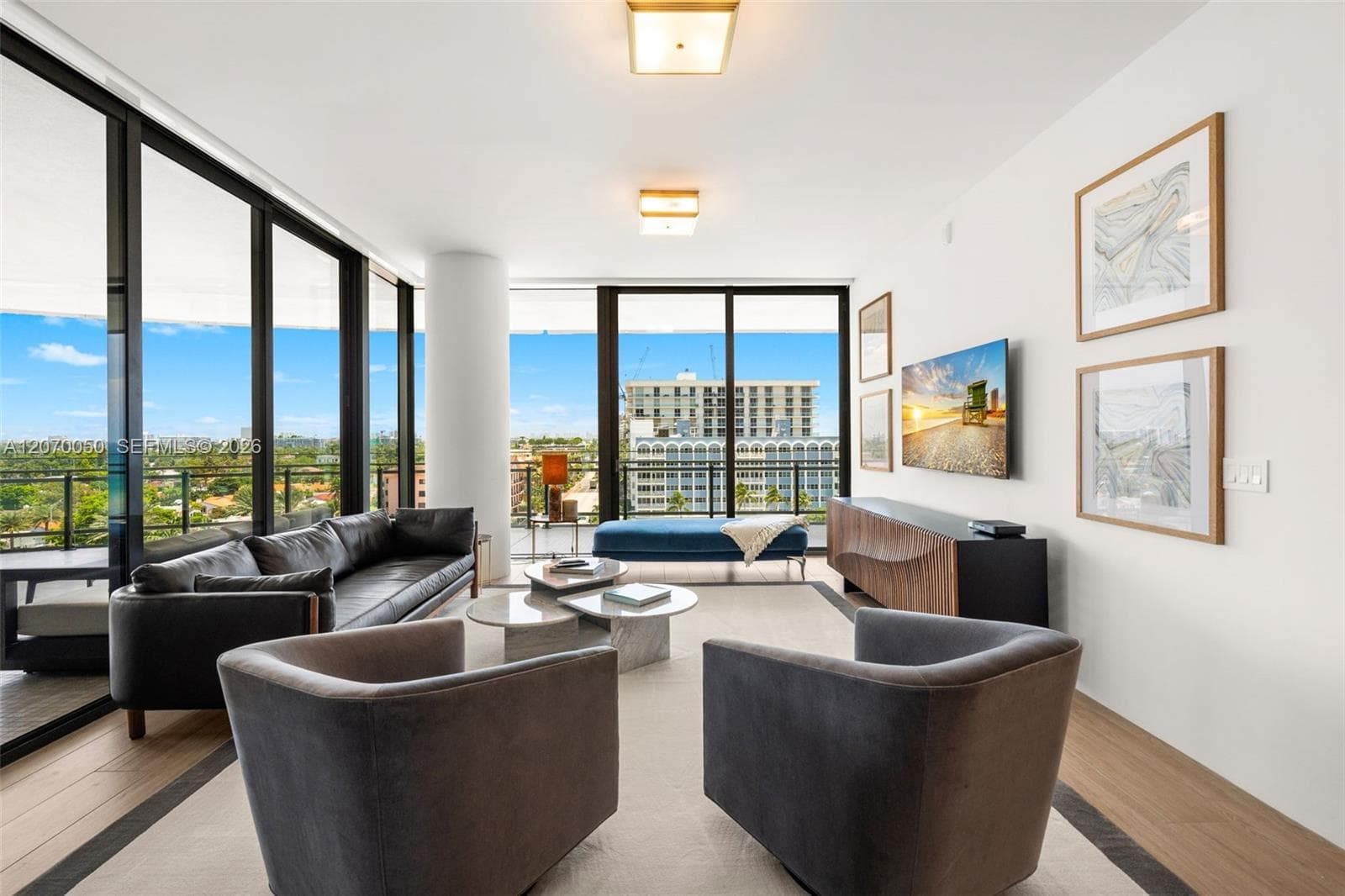 8701 Collins Ave # 705, Miami Beach FL 33154
