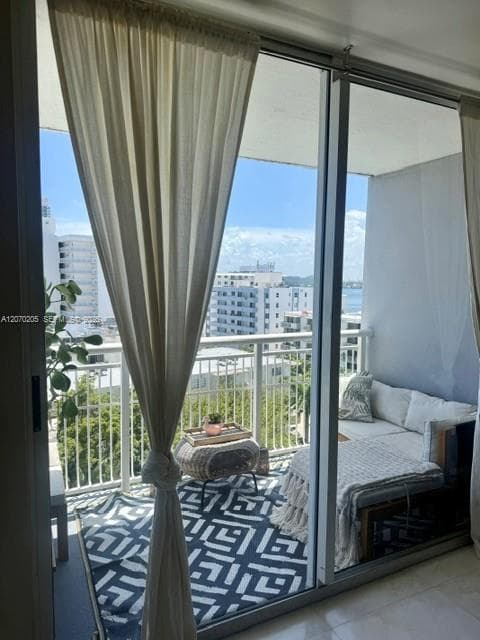 1688 West Ave # 906, Miami Beach FL 33139