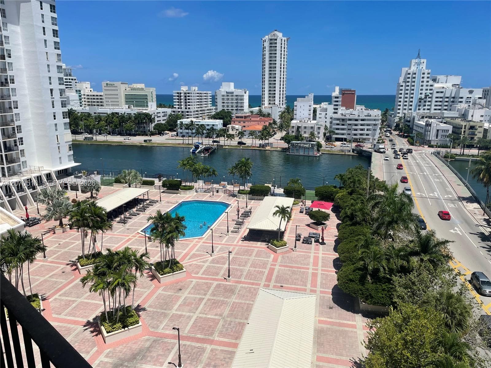 4101 Pine Tree Dr # 925, Miami Beach FL 33140