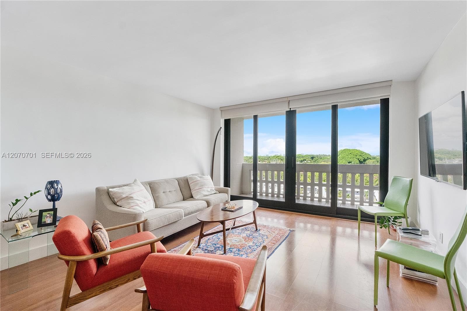 90 Edgewater Dr # 917, Coral Gables FL 33133