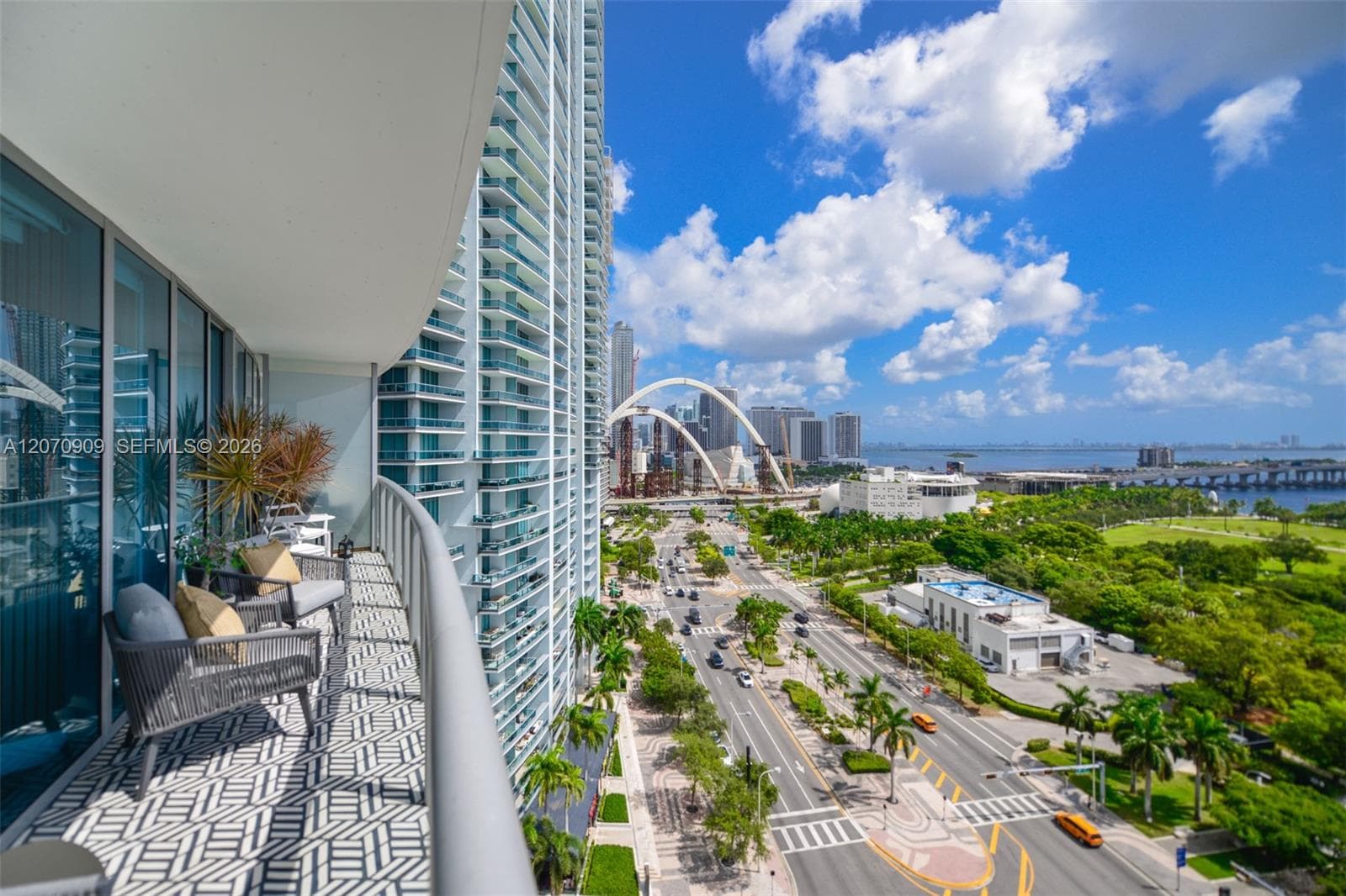 888 Biscayne Blvd # 1509, Miami FL 33132