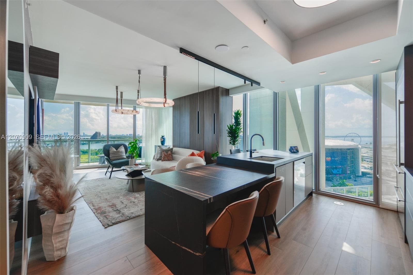 888 Biscayne Blvd # 1509, Miami FL 33132
