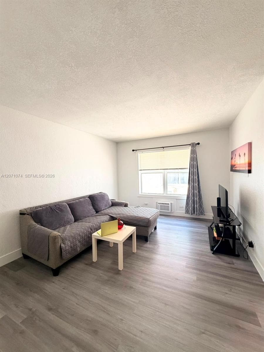 7334 Harding Ave # 6, Miami Beach FL 33141