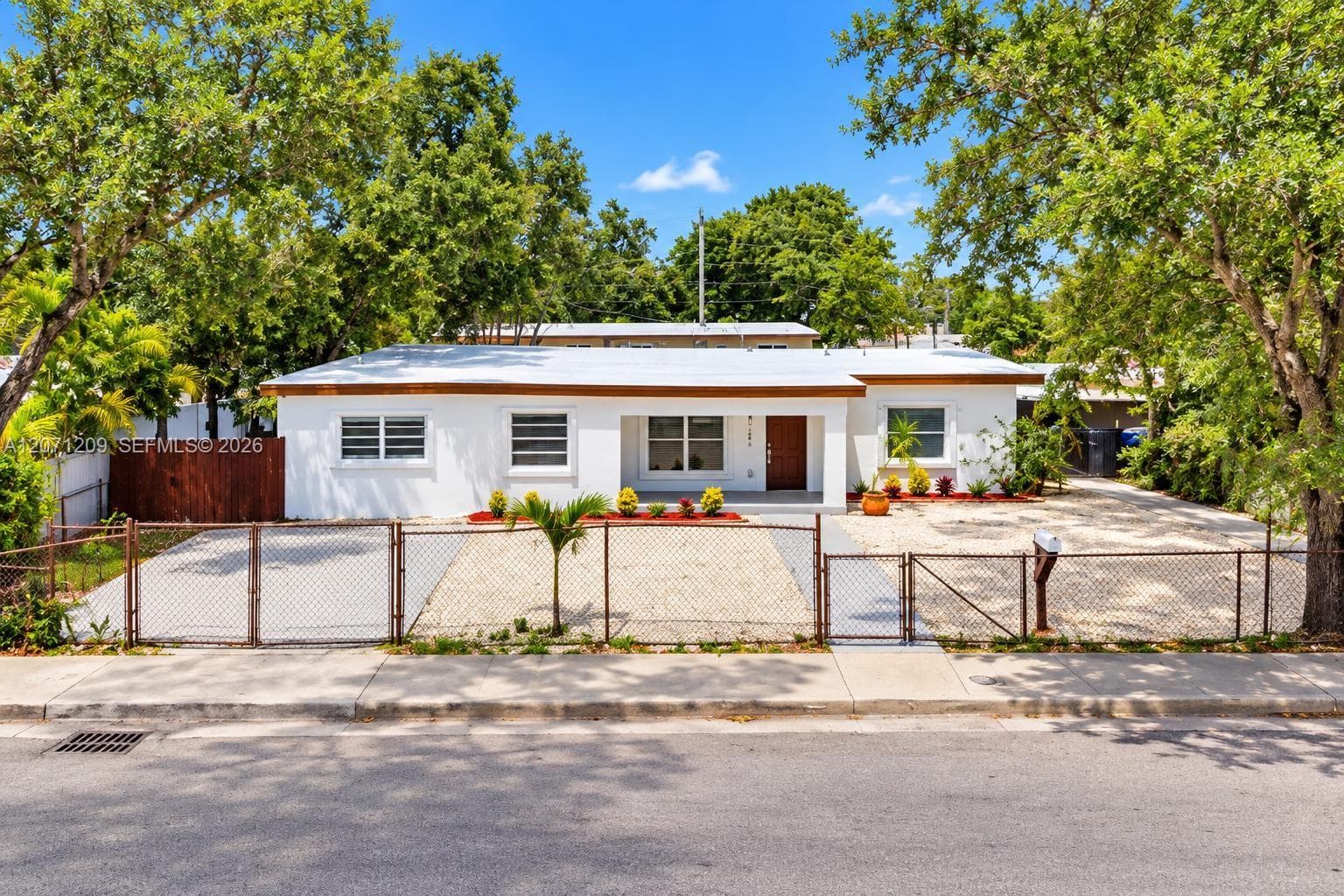 2101 NW 93rd Ter, Miami FL 33147
