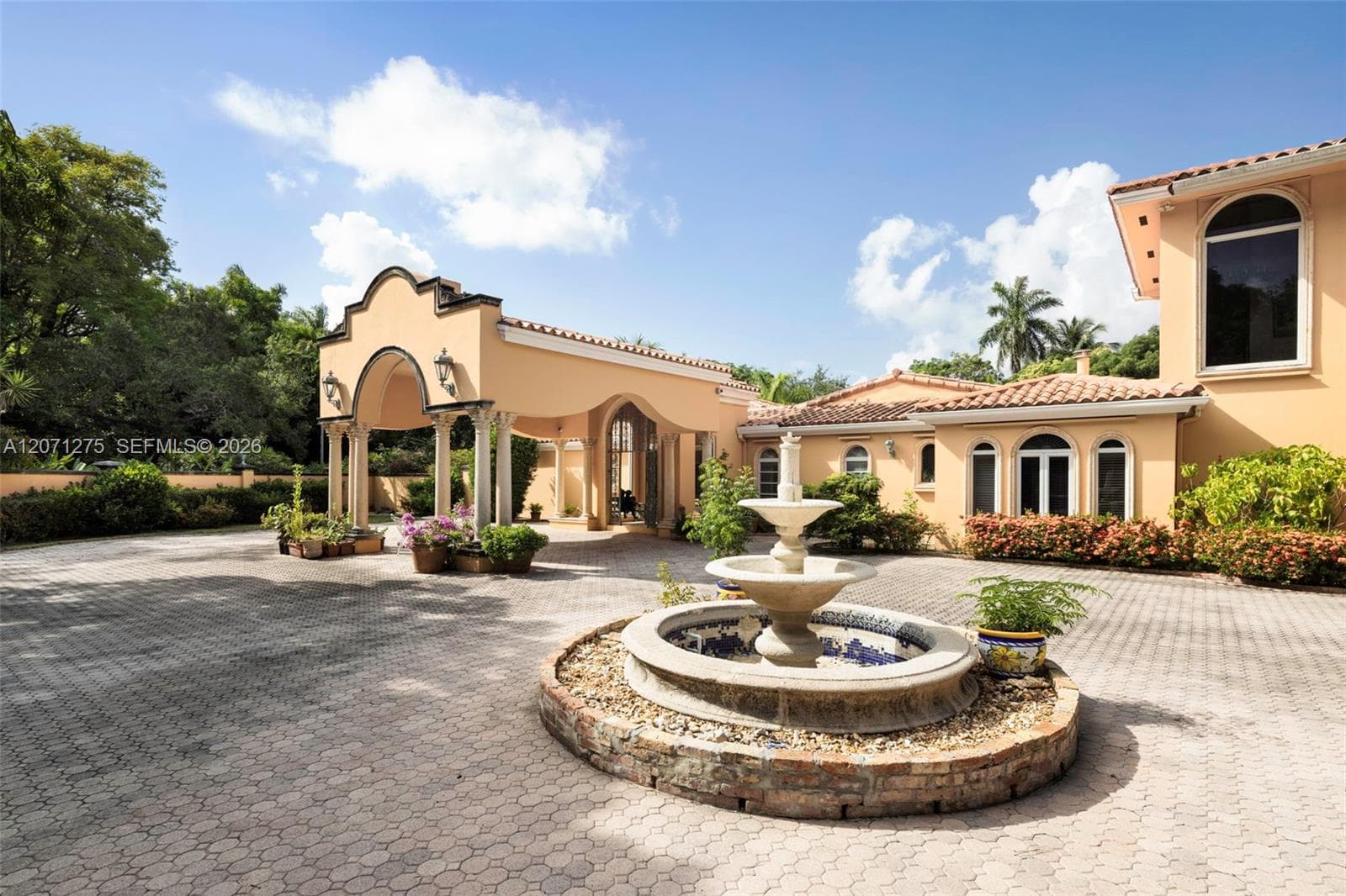 4820 SW 82nd St, Miami FL 33143