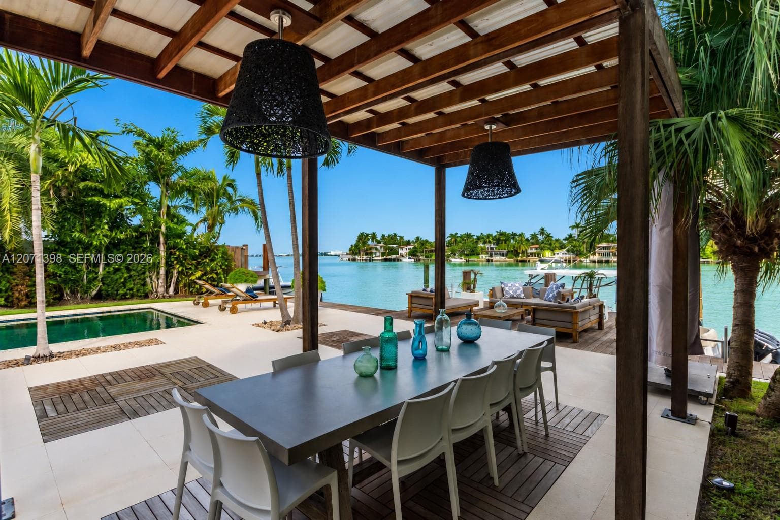 455 E Dilido Dr, Miami Beach FL 33139