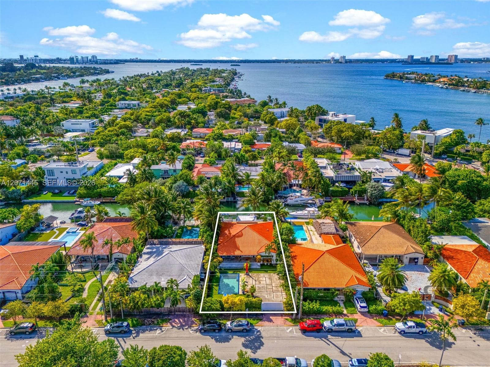 7970 Hawthorne Ave, Miami Beach FL 33141