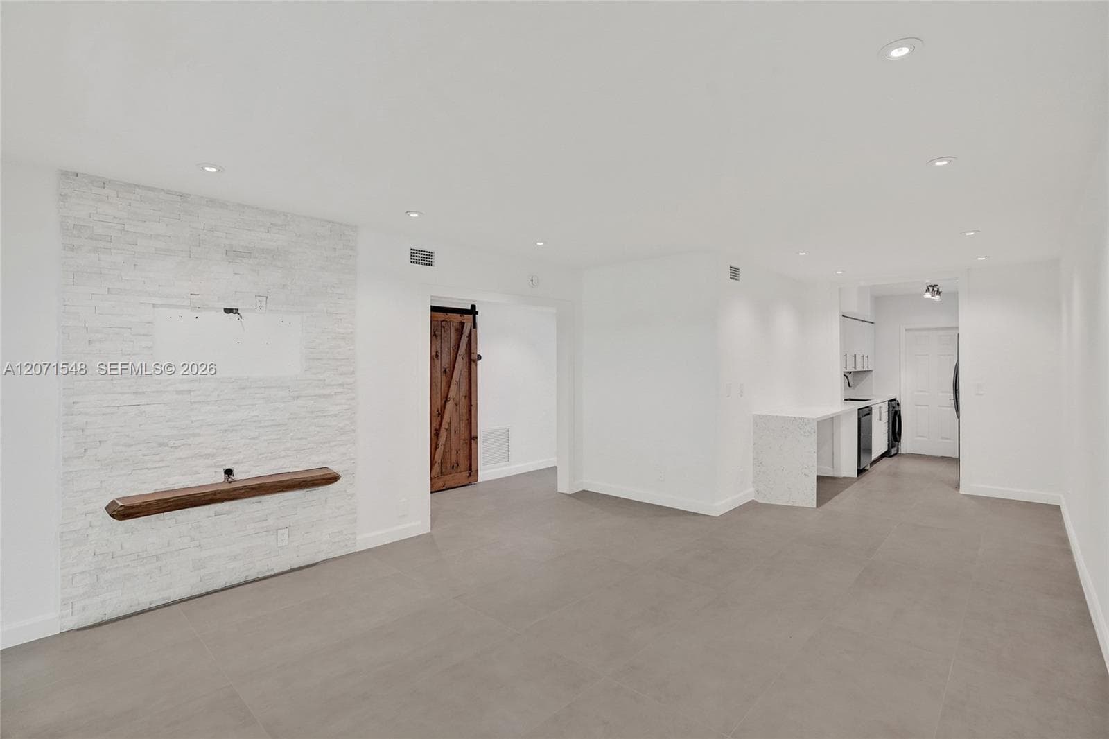 350 S Shore Dr # 12, Miami Beach FL 33141