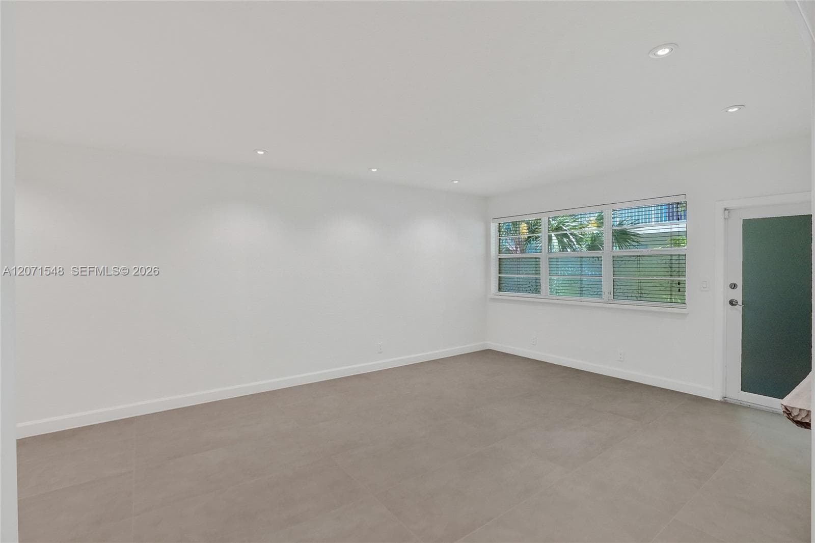 350 S Shore Dr # 12, Miami Beach FL 33141