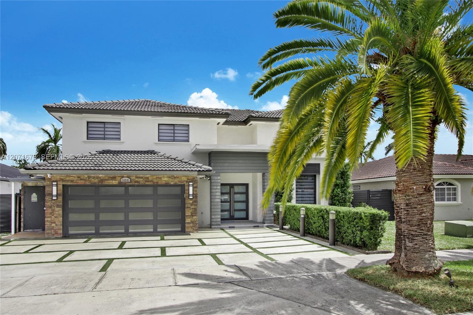14241 SW 160th Ter, Miami FL 33177