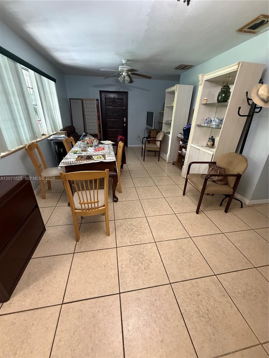 3102 NW 31st St, Miami FL 33142