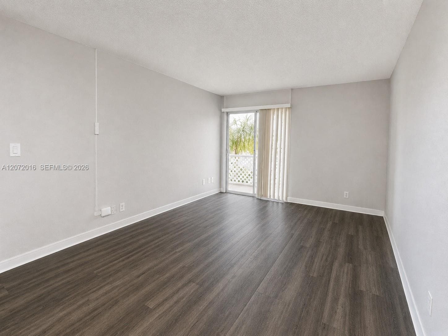 4550 NW 9th St # 512E, Miami FL 33126