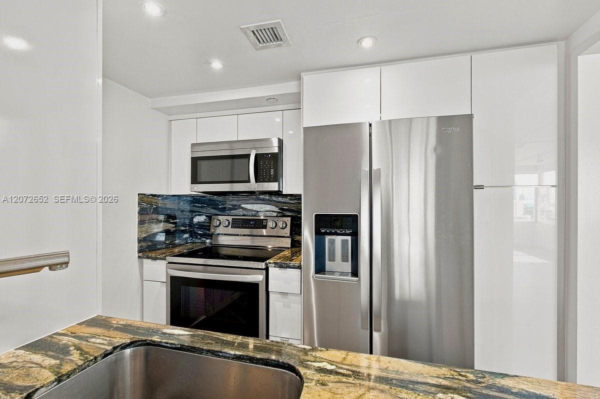 1200 West Ave # 815, Miami Beach FL 33139