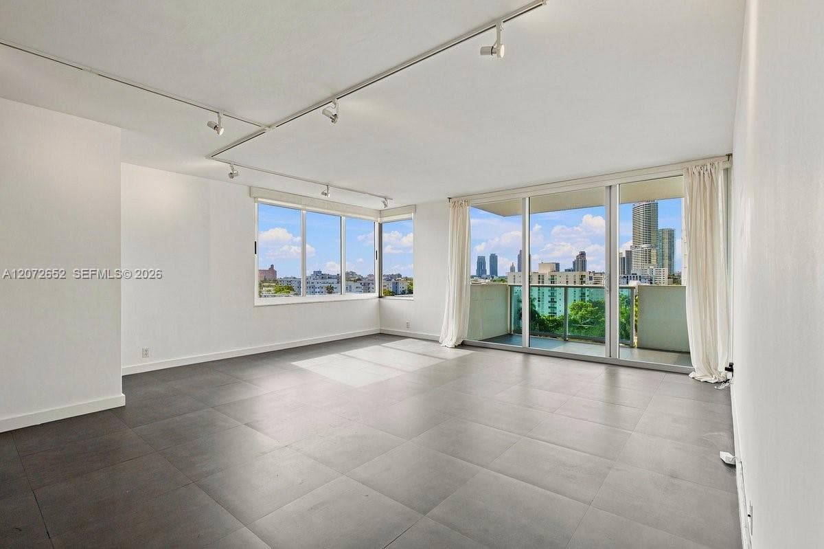 1200 West Ave # 815, Miami Beach FL 33139