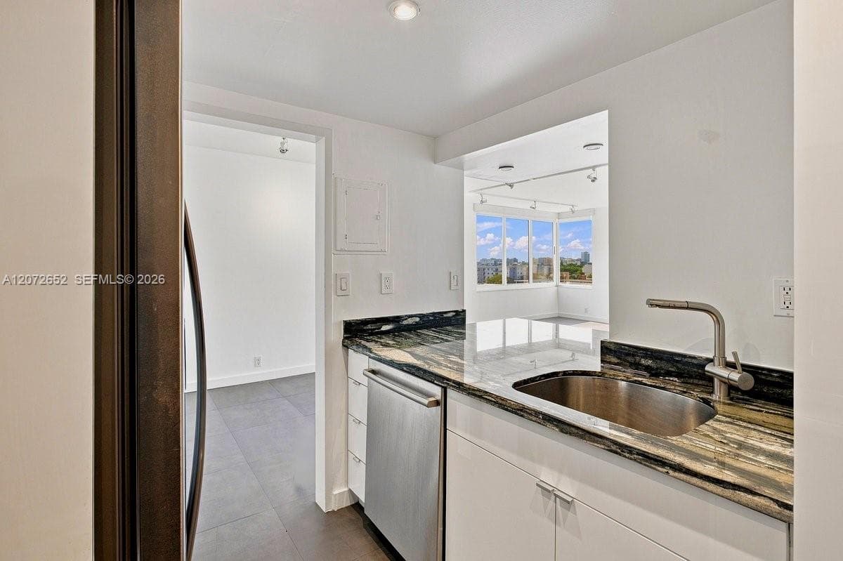 1200 West Ave # 815, Miami Beach FL 33139