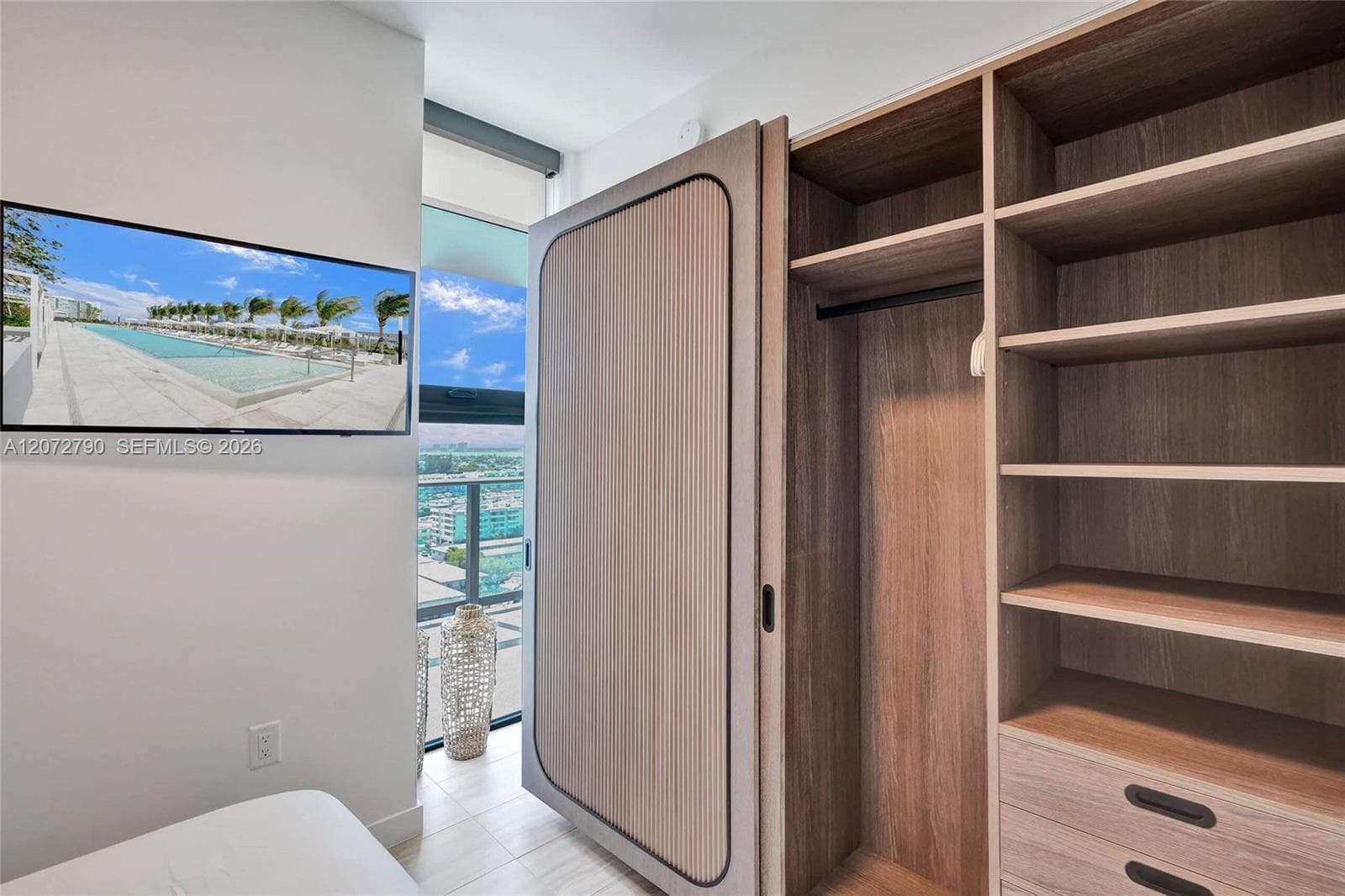 580 72nd St # 1012, Miami Beach FL 33141