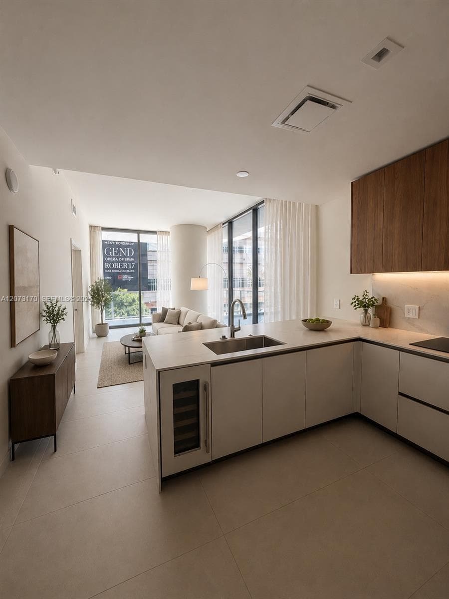 1400 Biscayne Blvd # 202, Miami FL 33132