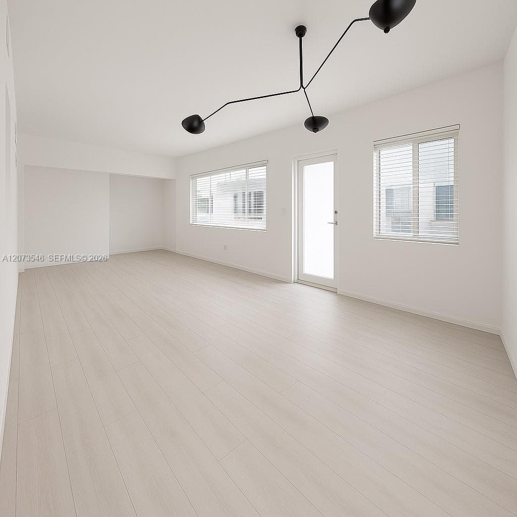 1110 Venetian Way # 2B, Miami FL 33139