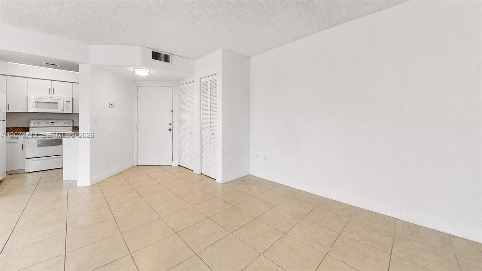 8215 SW 152nd Ave # 205, Miami FL 33193