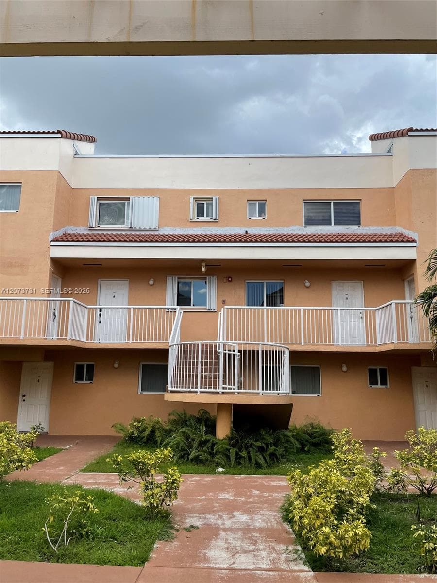 14911 SW 80th St # 203, Miami FL 33193