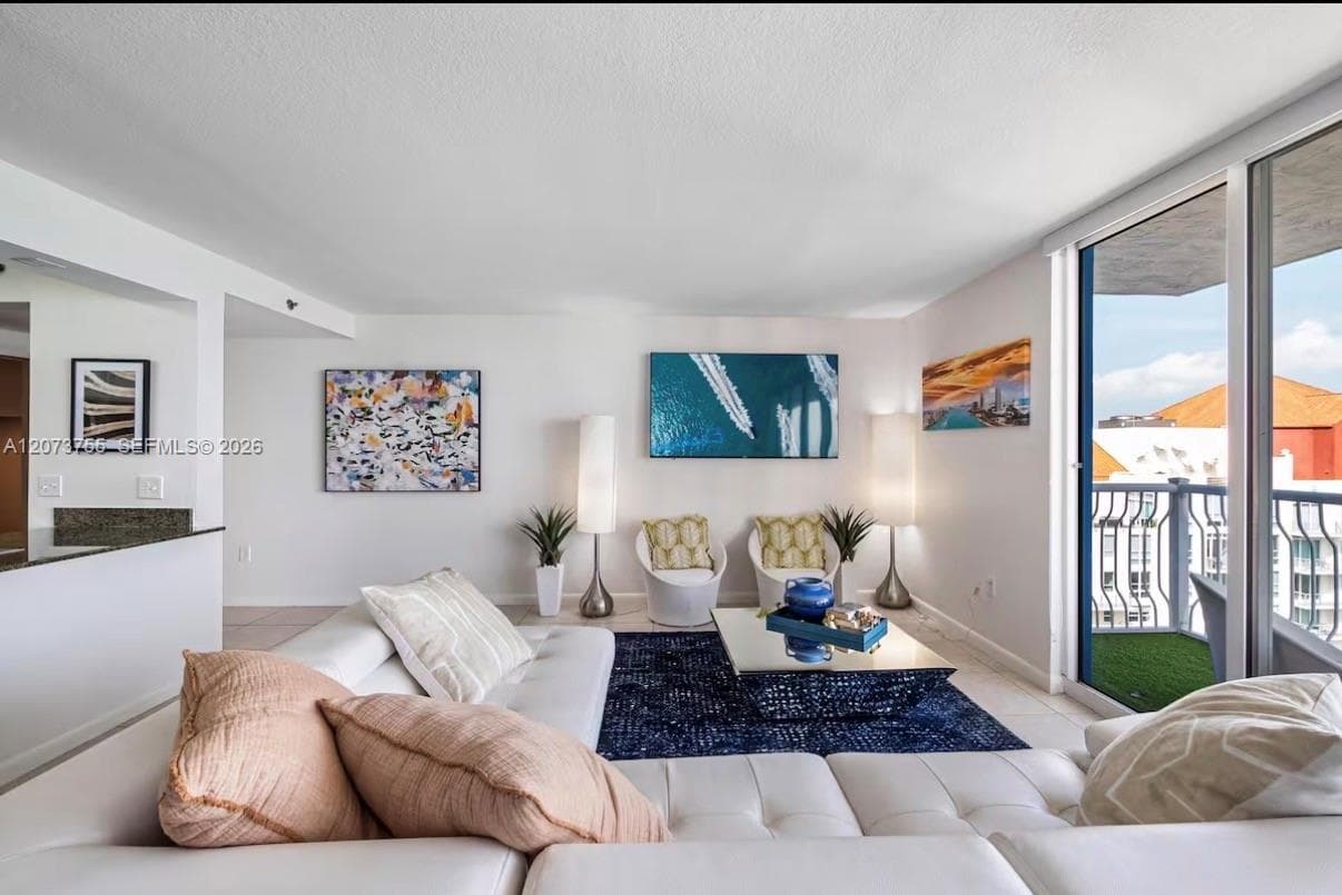 1200 Brickell Bay Dr # 4101, Miami FL 33131