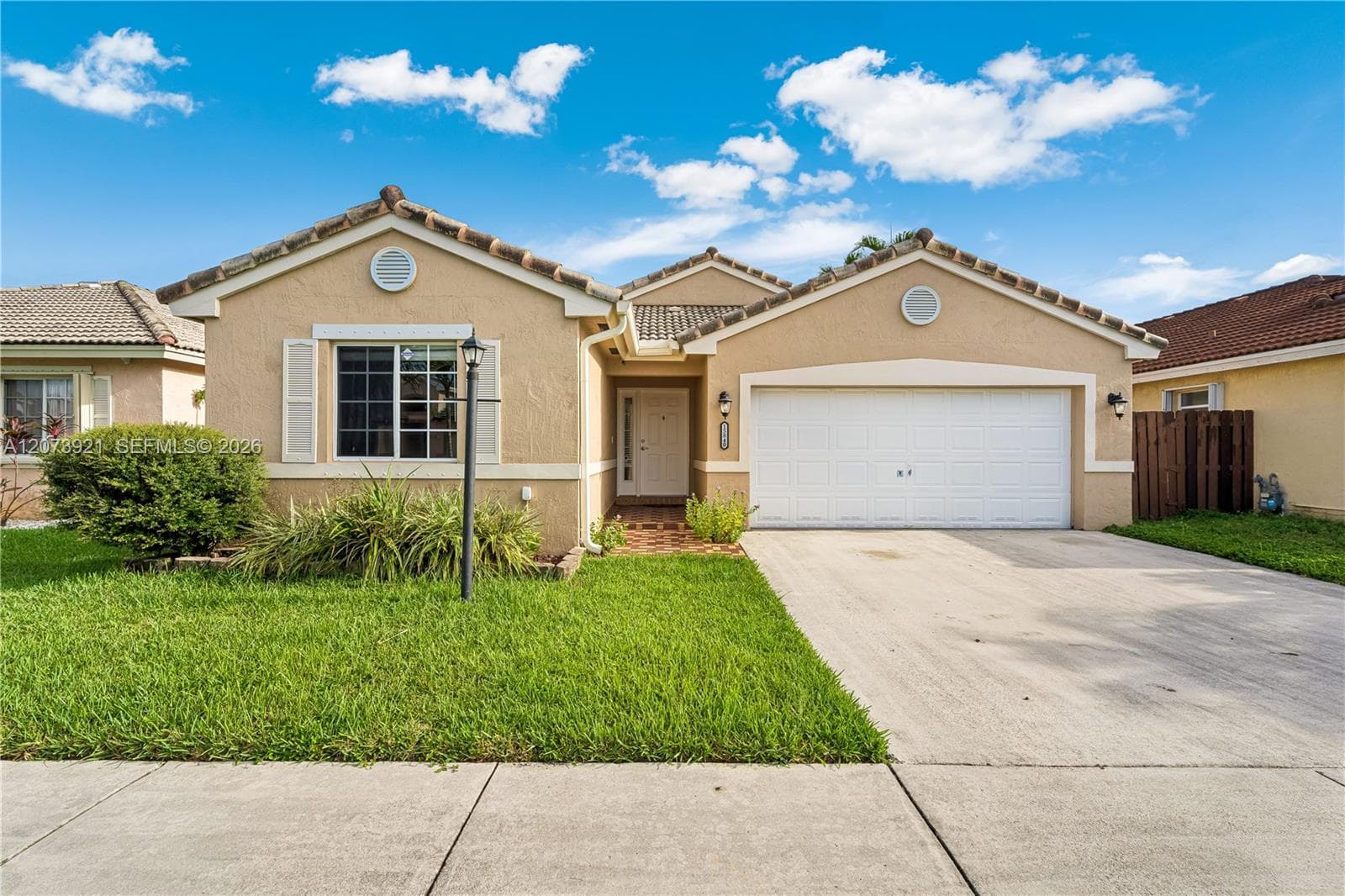 15840 SW 85th St, Miami FL 33193