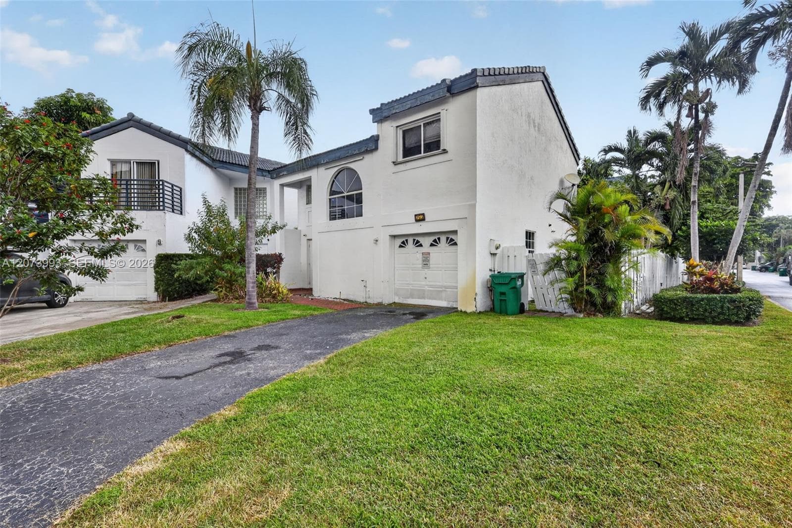 253 NE 211th Ter, Miami FL 33179