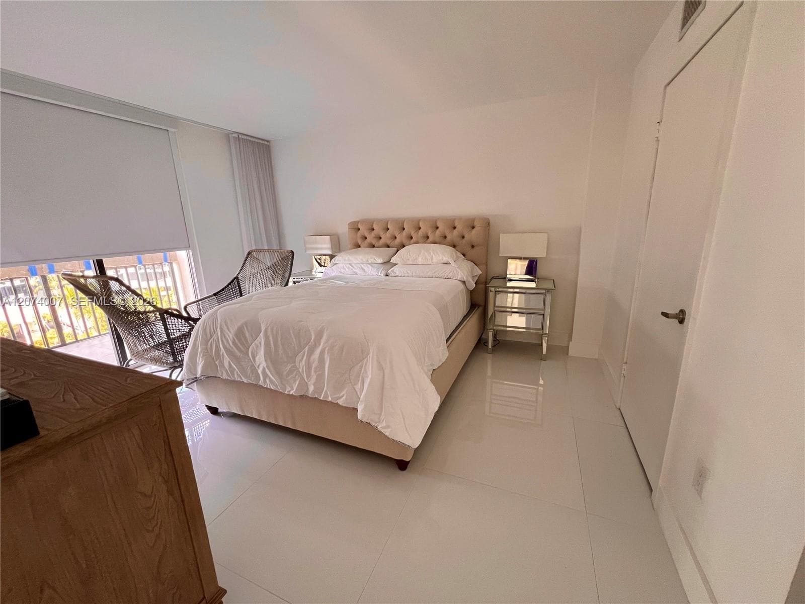 540 Brickell Key Dr # 919, Miami FL 33131