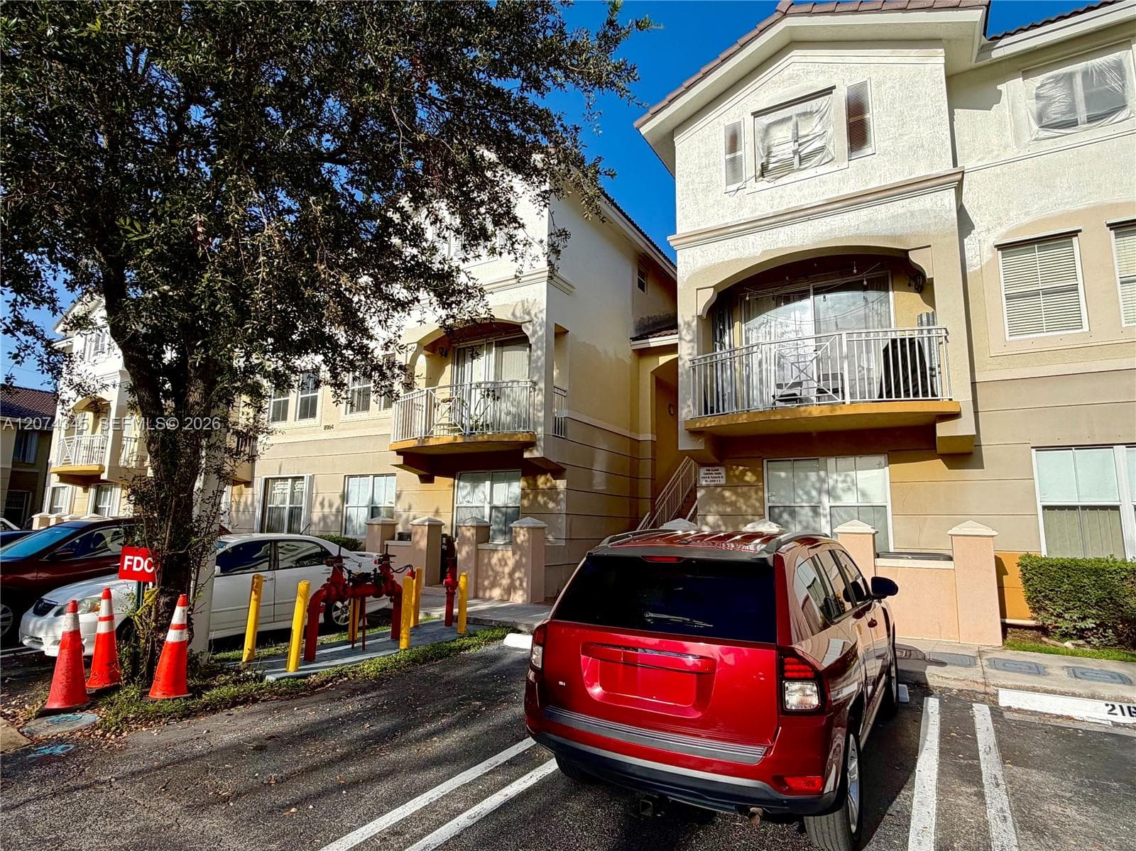 8964 W Flagler St # 107, Miami FL 33174