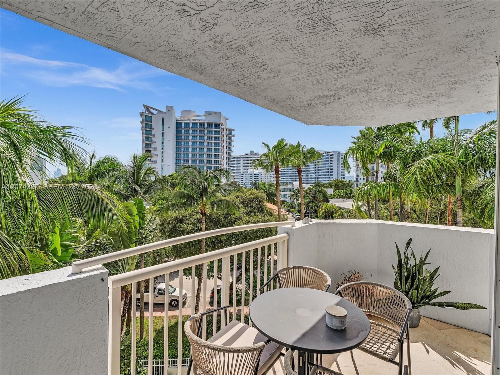 1621 Bay Rd # 408, Miami Beach FL 33139