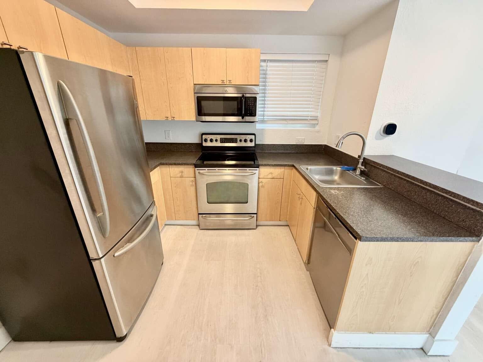 7516 NE 1 Avenue # 302, Miami FL 33138