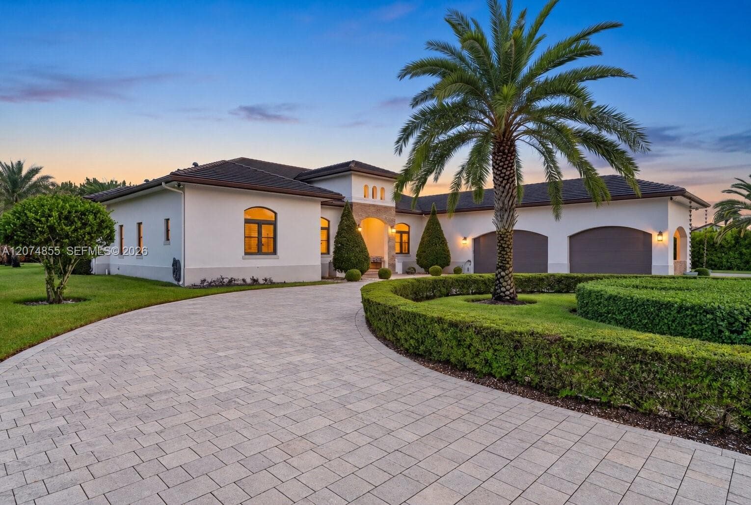 10352 NW 131st St, Miami FL 33018