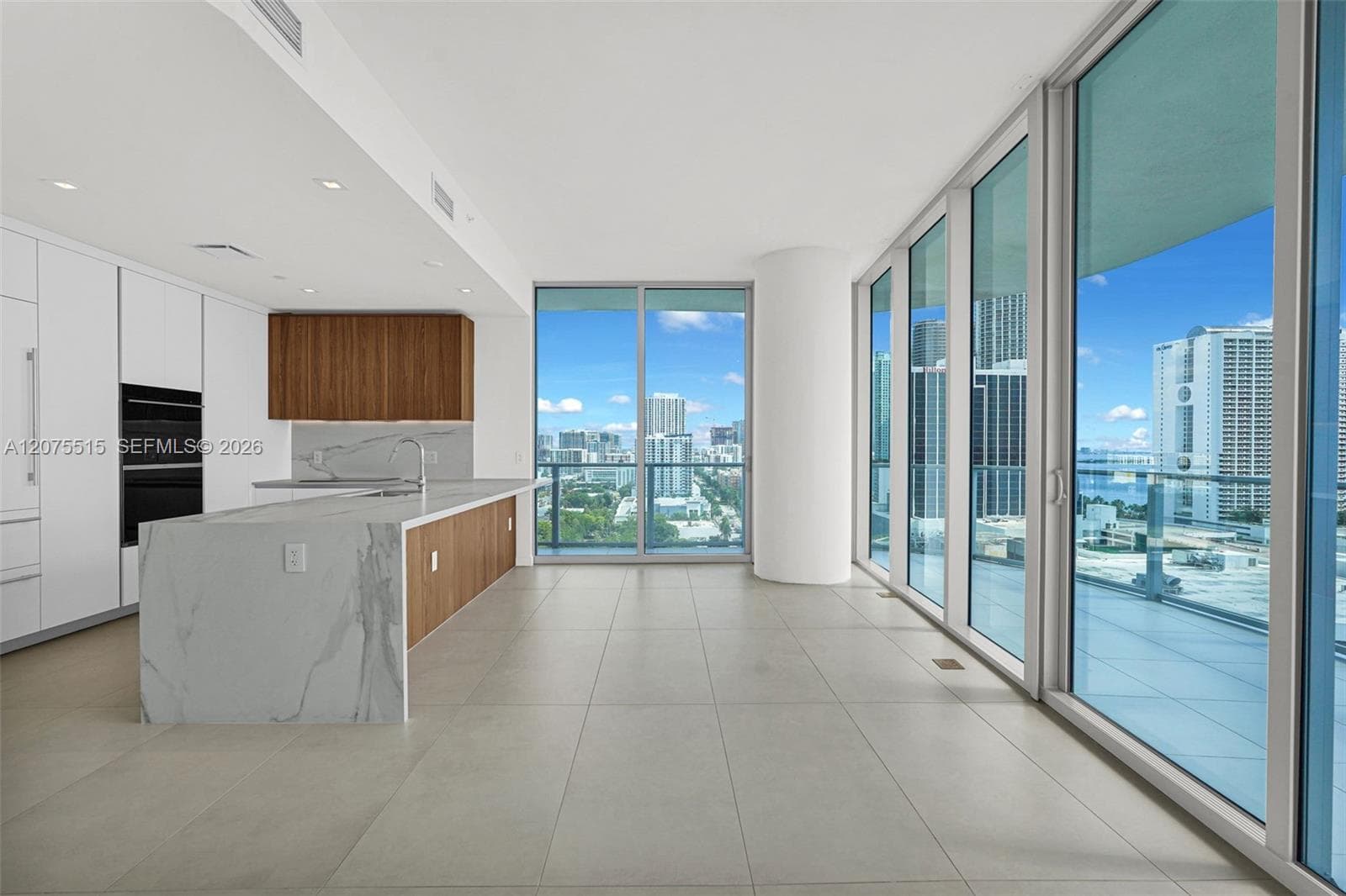 1400 Biscayne Blvd # 1706, Miami FL 33132