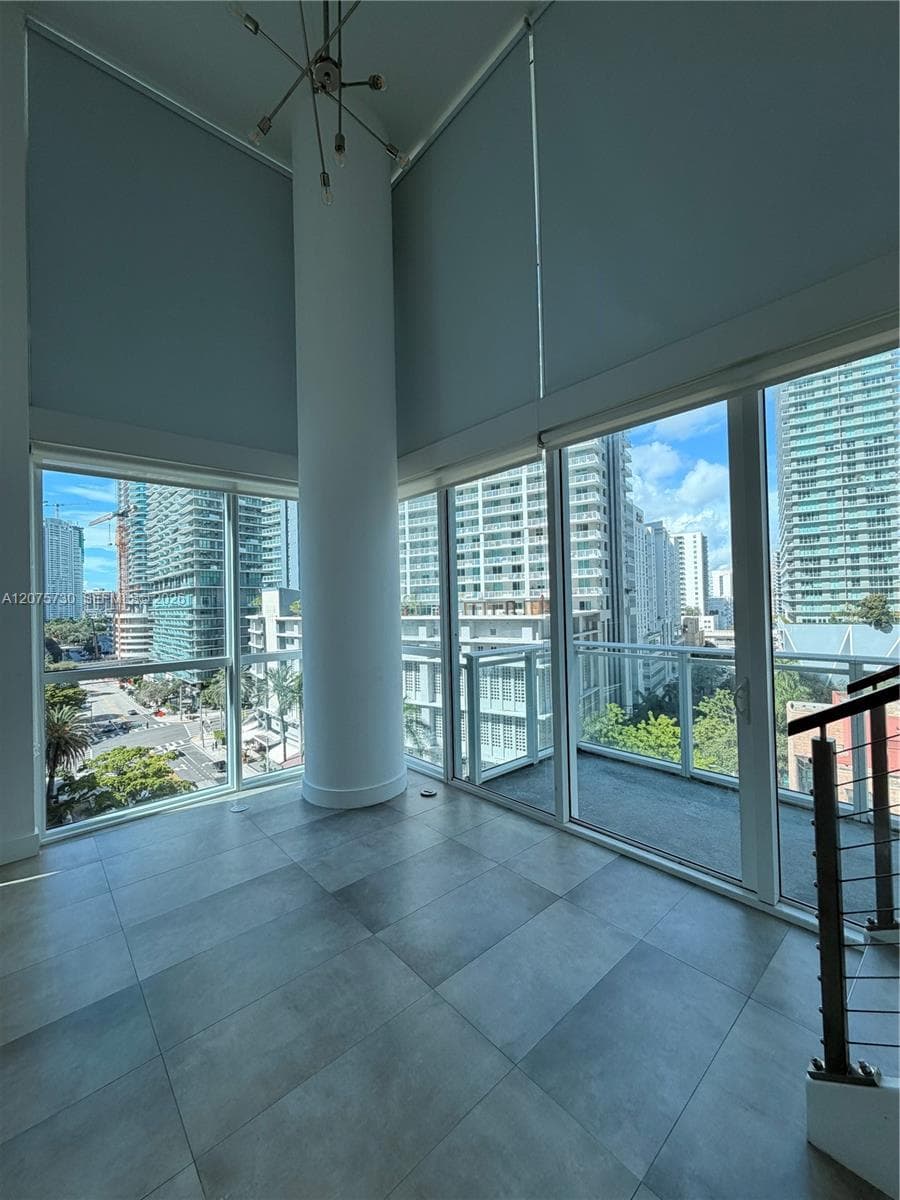 1080 Brickell Ave # 913, Miami FL 33131
