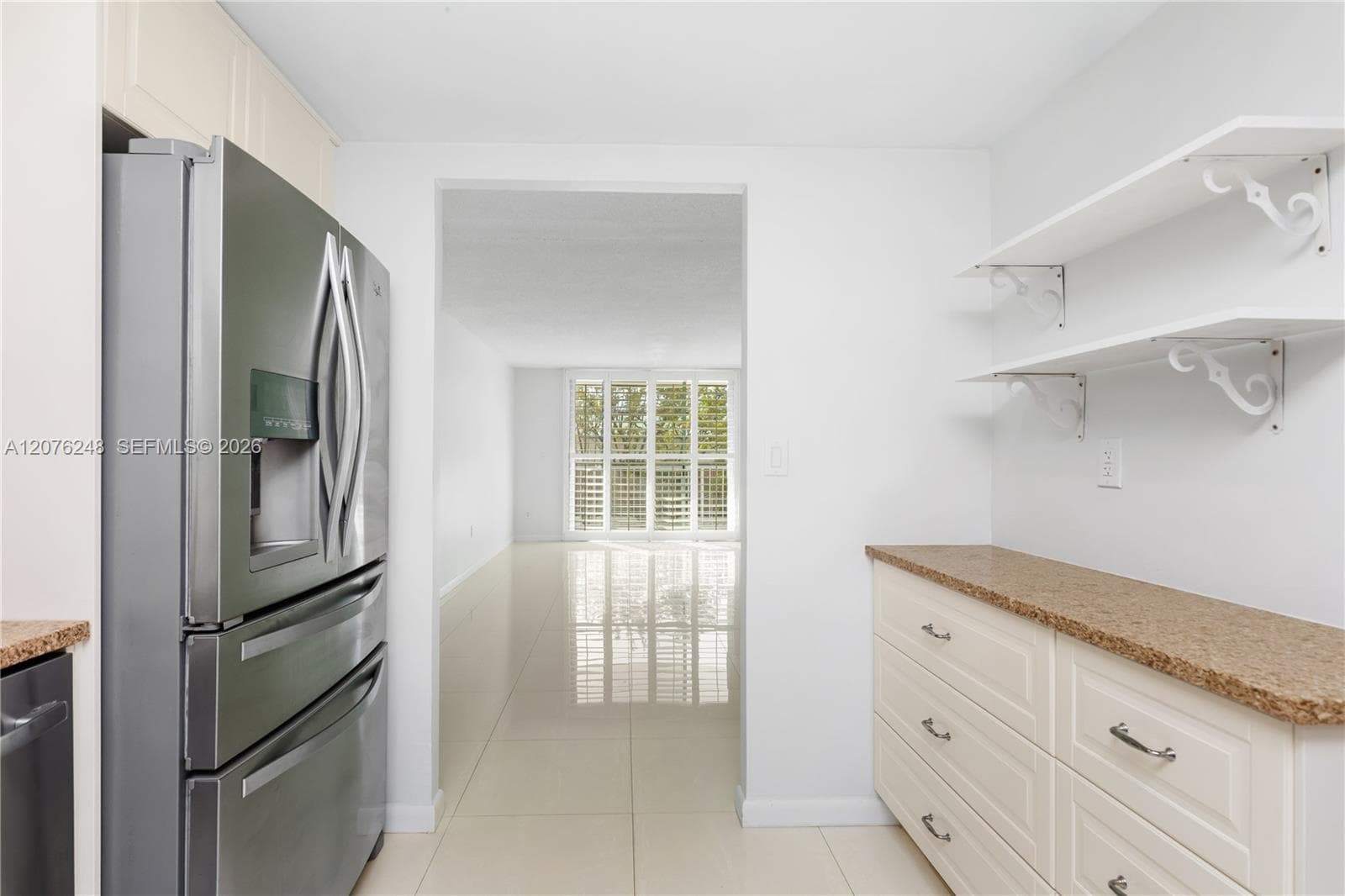 210 Sea View Dr # 207, Key Biscayne FL 33149