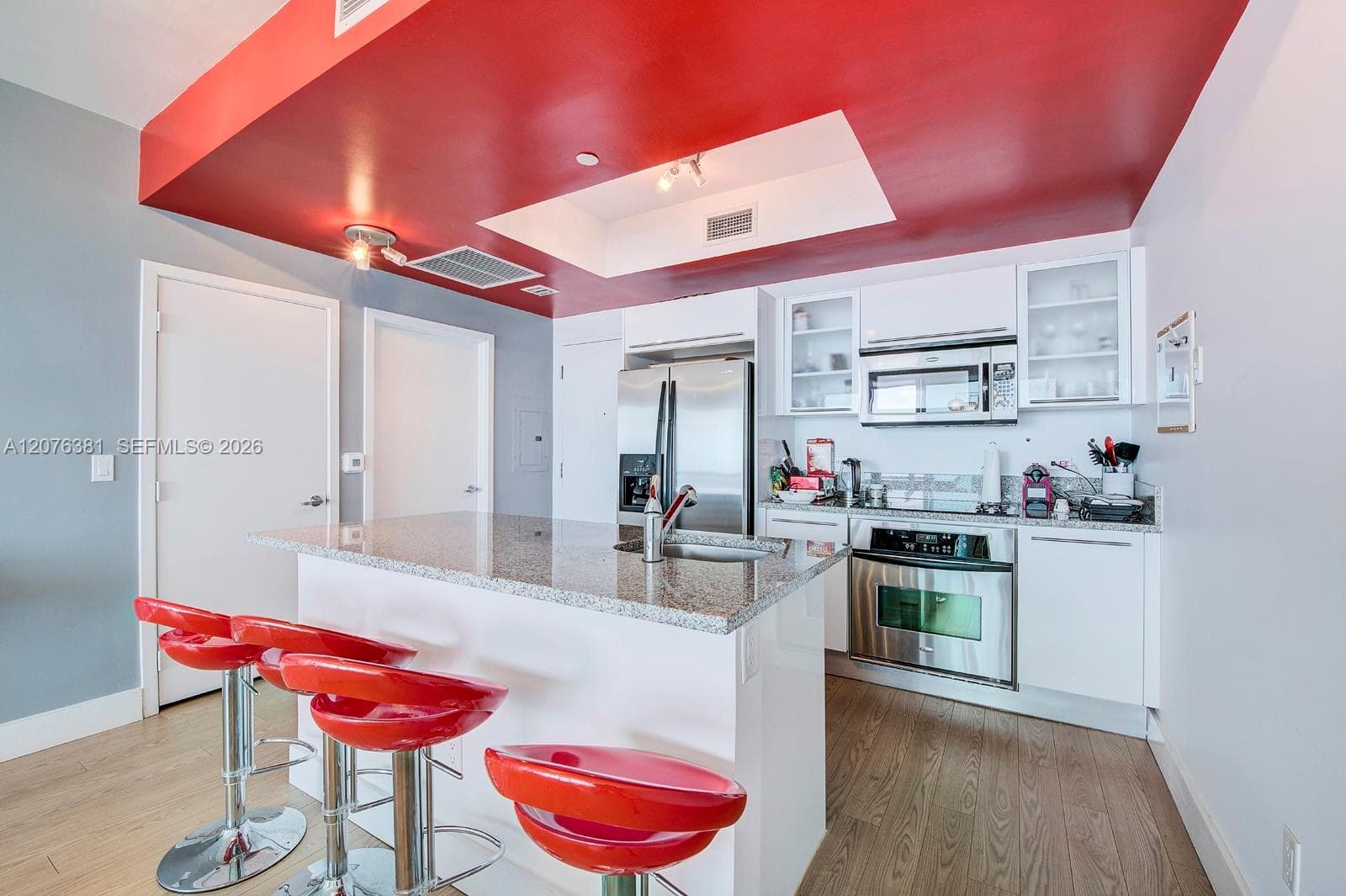 888 Biscayne Blvd # 4007, Miami FL 33132