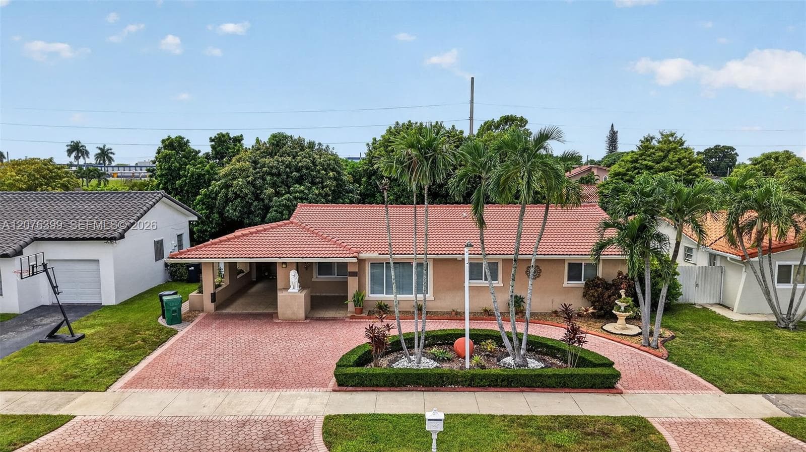 8936 SW 11th St, Miami FL 33174